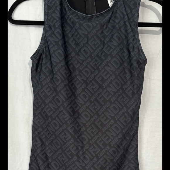 Skims/Fendi shorts romper size XL - Picture 5 of 5